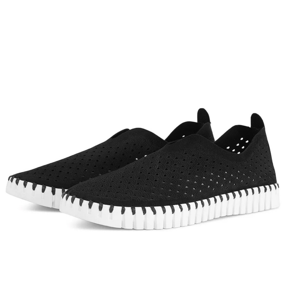 ILSE JACOBSEN Tulip 139 Slip On Black Sneaker Women’s Size 11.5 / 12